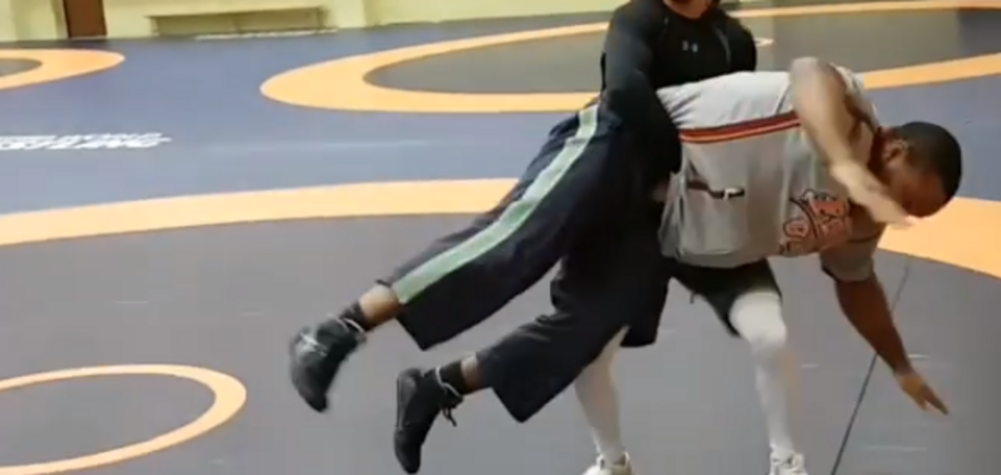 Кадр из видео