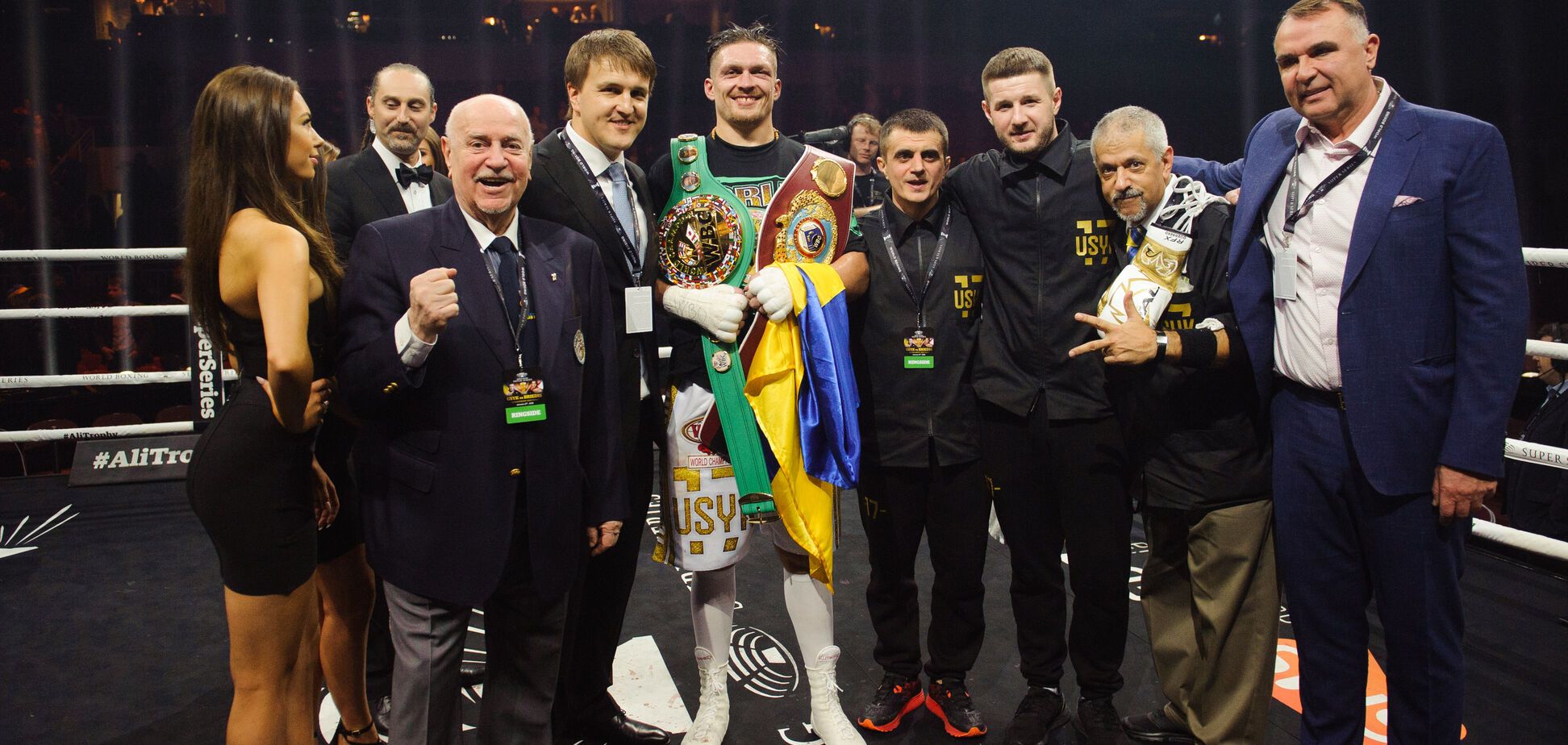 Александр Усик