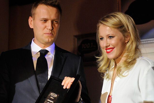 Казка про Рапунцель: у мережі гостро висміяли Навального та Собчак