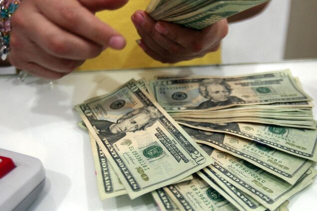 Гривня стремительно укрепляется: Нацбанк установил новый курс валют в Украине