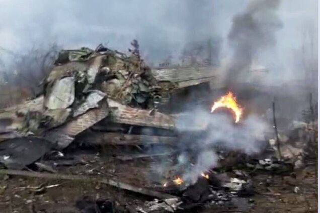 В Китае разбился самолет: судьба экипажа неизвестна