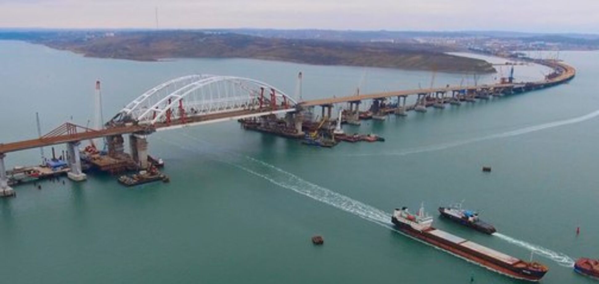 Крымский мост не запустят в 2018 году: в России назвали причины