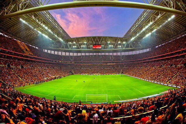 ФИФА признает Крым российским? Дипломат предупредил о взятках и шантаже