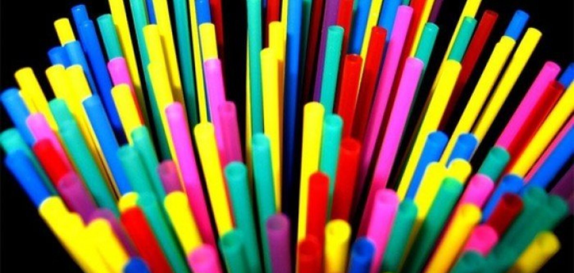 День рождения соломинки для коктейлей: кто ее придумал