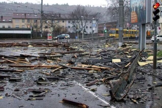 Катастрофические последствия: мощнейший ураган ударил по Европе