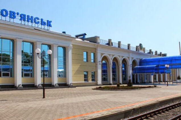 Сдачи нет: в сети разгорелся громкий скандал с ж/д вокзалом на Донбассе