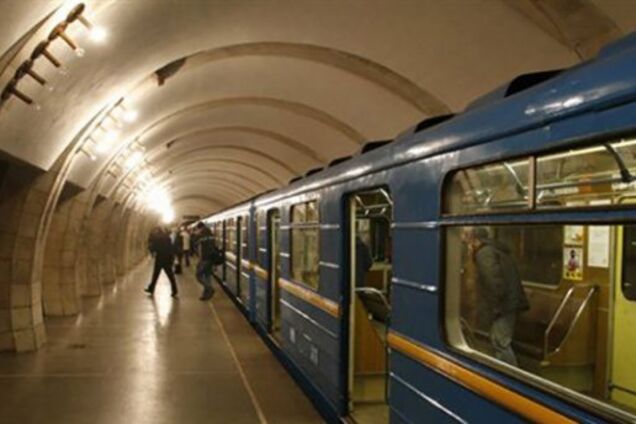 Официально: в Киеве решили переименовать станцию и линию метро