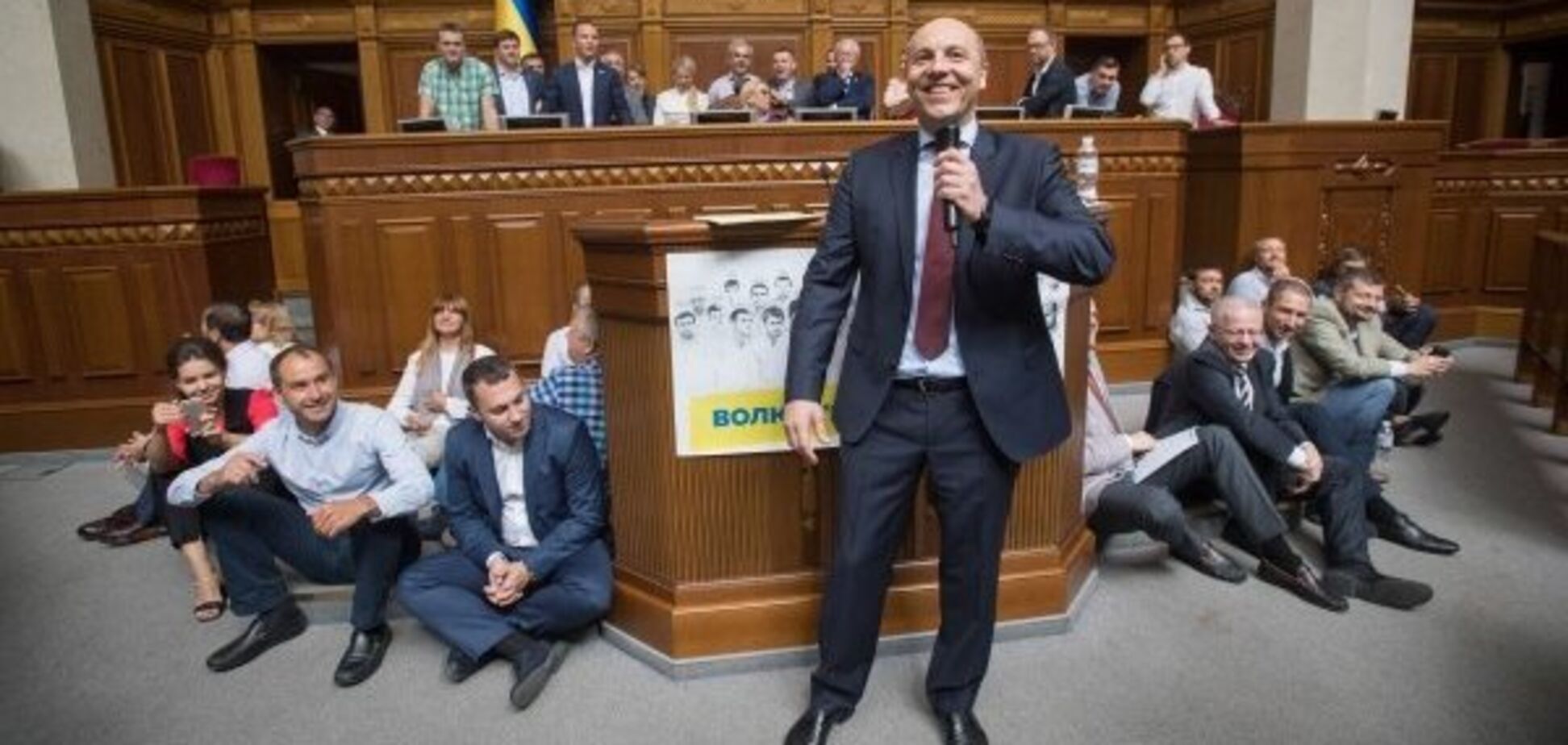 Елегантно і бездоганно: названо найстильніших політиків України