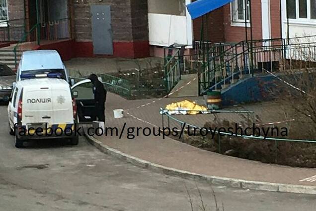 У Києві жінка викинулася з 12-го поверху: момент потрапив на камеру