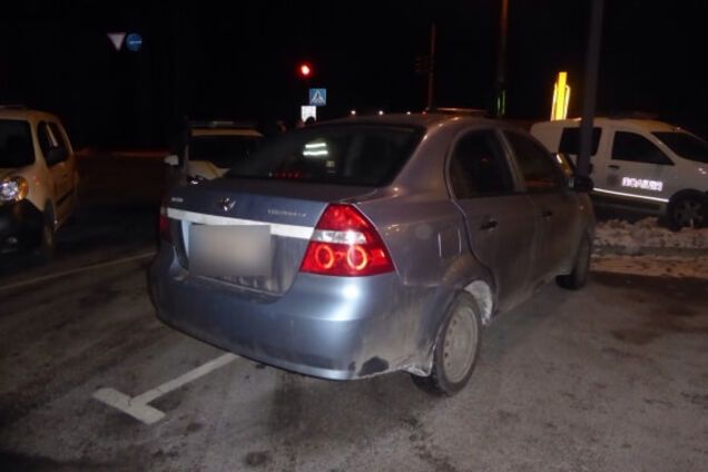 Душили проводом: в Киеве произошло зверское нападение на таксиста