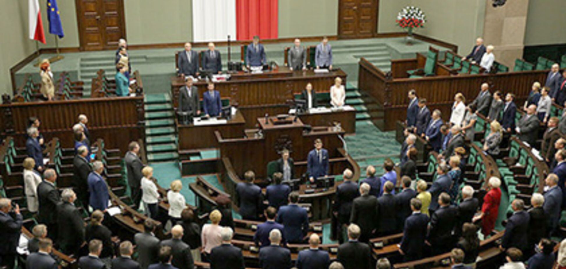 Удар под дых Украине: в Польше поддержали 'антибандеровский' закон
