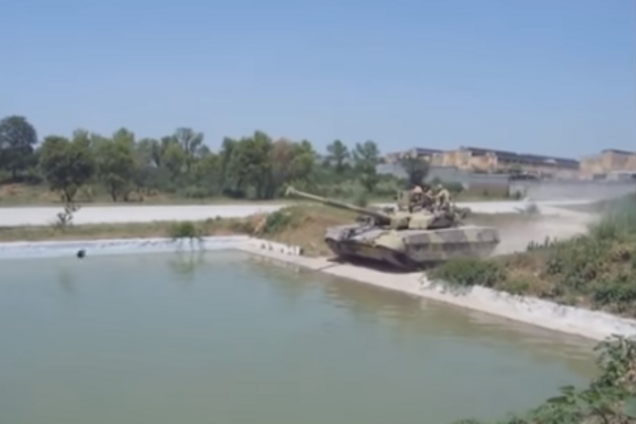 В сети показали испытание украинского танка 'Оплот' в Пакистане