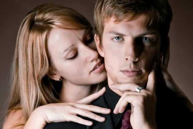 Только познакомились, а уже в поклонники записала