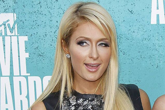 'Вот это близость!' Оскандалившийся нардеп показал свое фото с Пэрис Хилтон