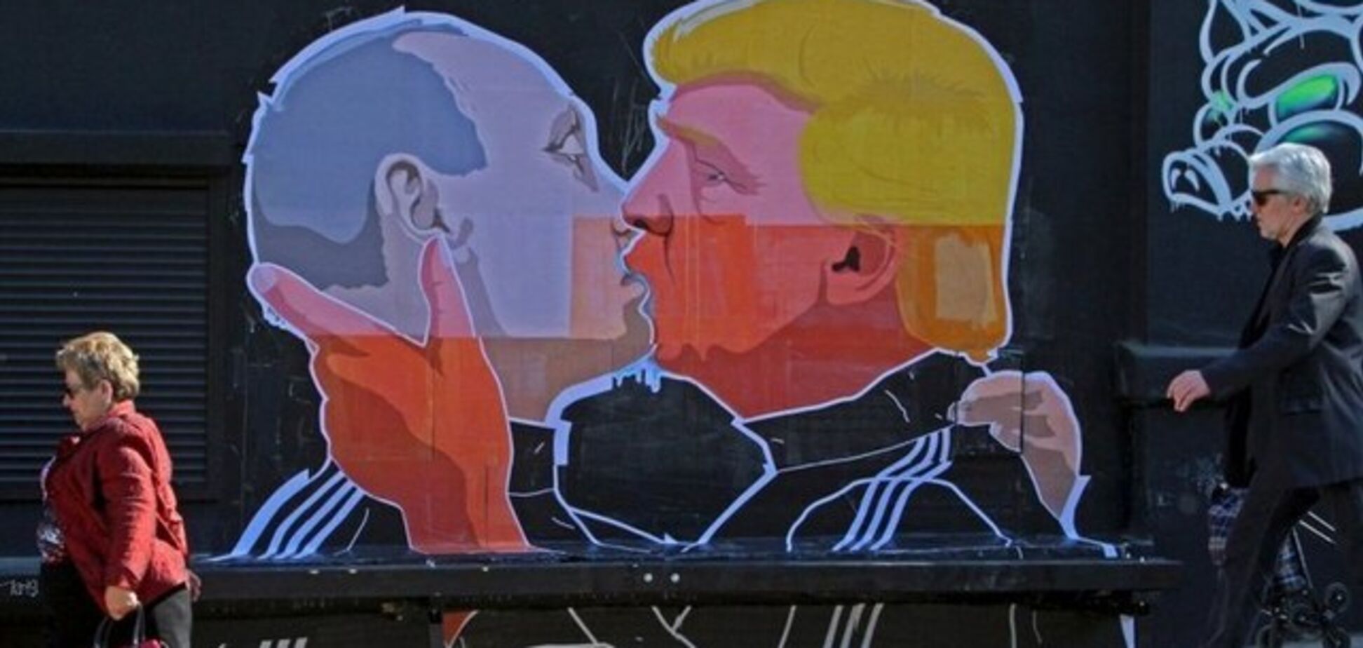 'Враг для самого себя': политолог объяснил 'любовь' Трампа к Путину