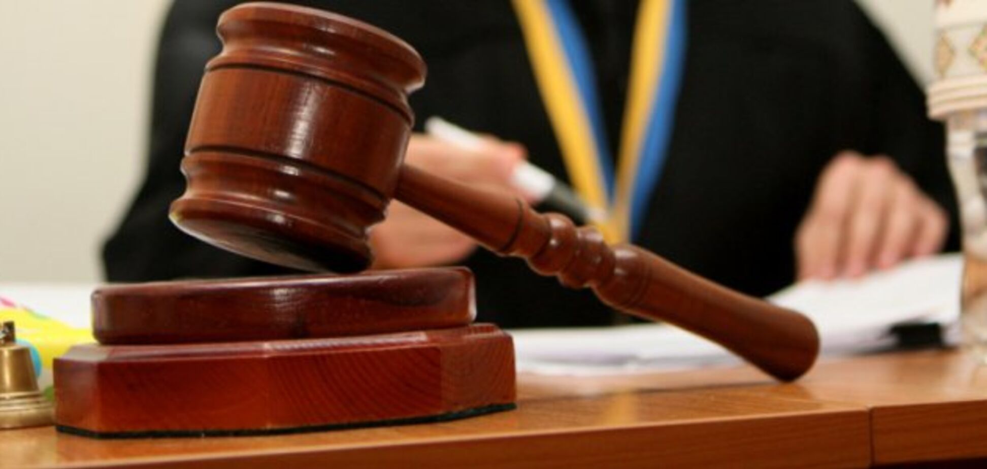 Хозсуд Днепропетровской области снял арест со счетов ДМК