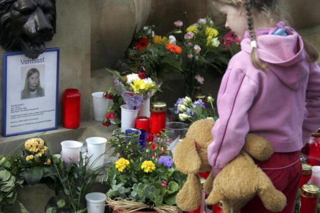 Отказ отпевать ребенка в Запорожье: у церкви УПЦ МП избили сочувствующих