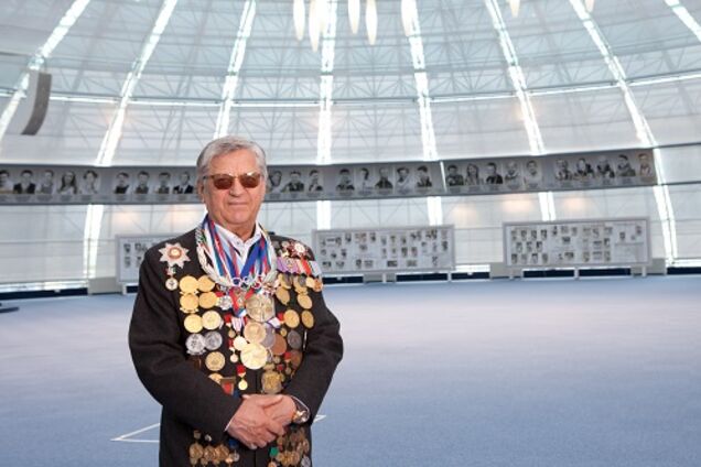 Олександр Тихонов