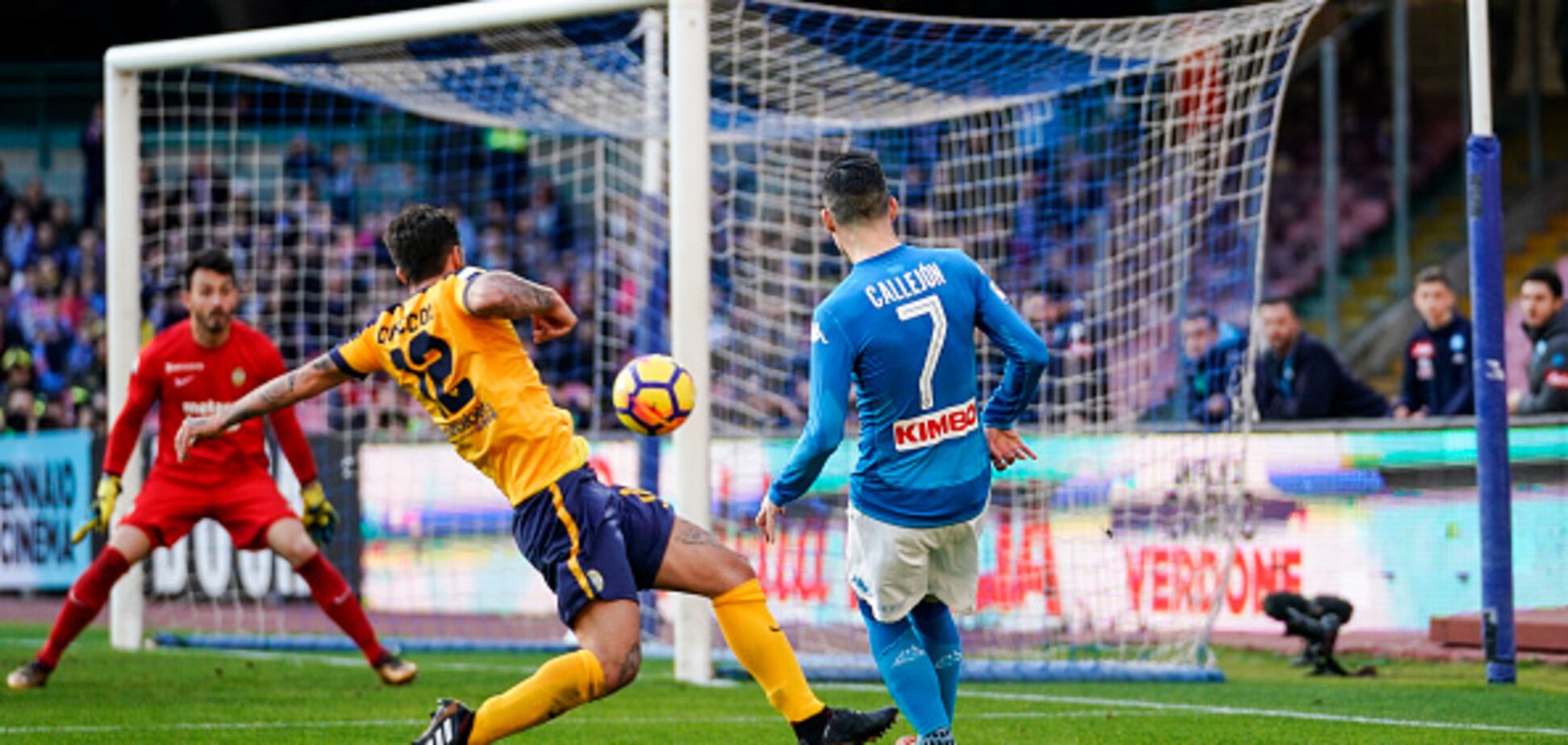 Футболист сборной Испании забил уникальный гол, побив 45-летний рекорд: видеофакт