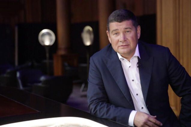 Скандал с продажей 'денег Януковича': появилась странная реакция беглого нардепа