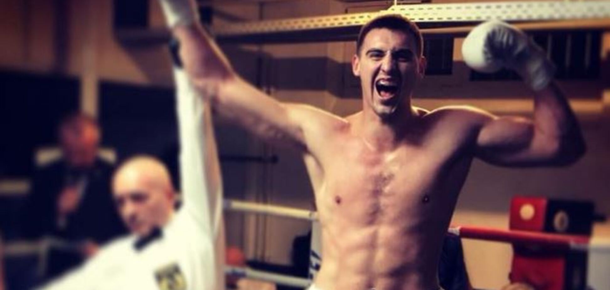 Непобедимый украинский боксер нокаутировал соперника в первом раунде