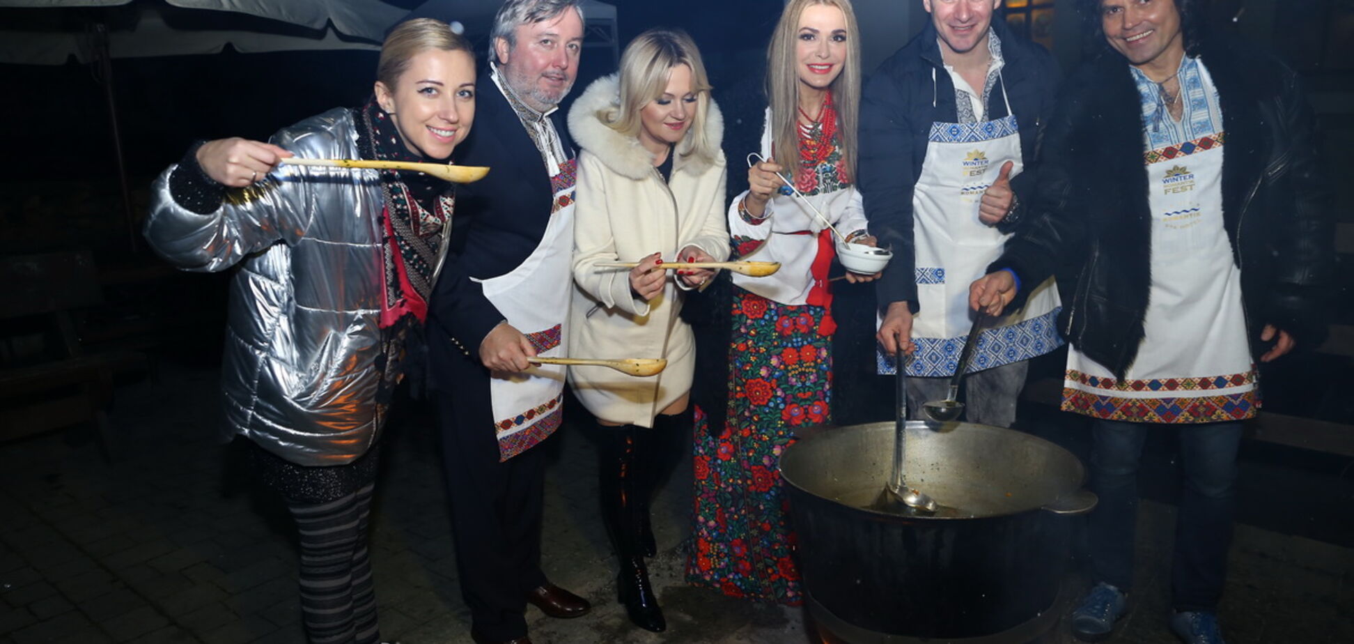 Как украинские звезды отпраздновали Рождество: появились яркие фото 