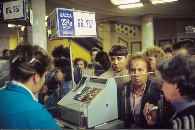 Жизнь в СССР: народ умирал и сходил с ума в очередях