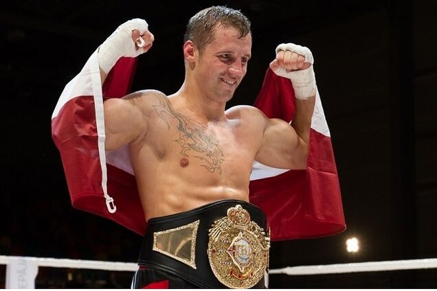 'Челябінські танці': суперник Усика підколов кращого боксера Росії - відеофакт