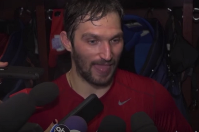 'Пос*ать!' Российская звезда НХЛ эпично оконфузился, давая интервью на английском: опубликовано видео