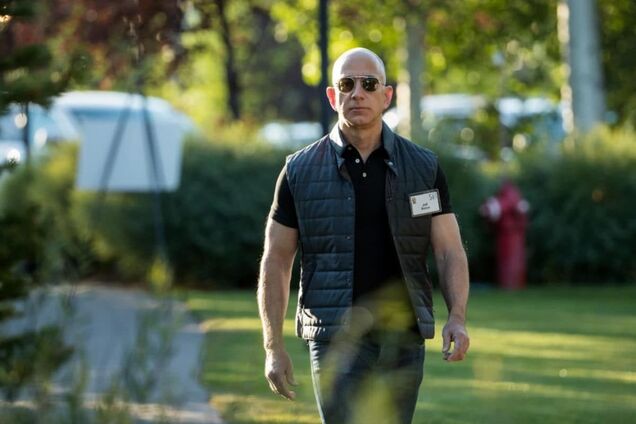 Побил рекорд Билла Гейтса: назван самый богатый человек планеты