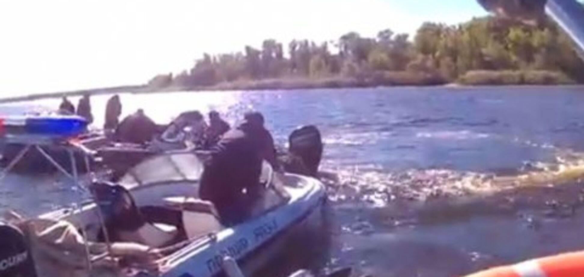 Порезало погибшего: появились жуткие подробности смертельного ЧП на катере с чиновниками в Запорожье