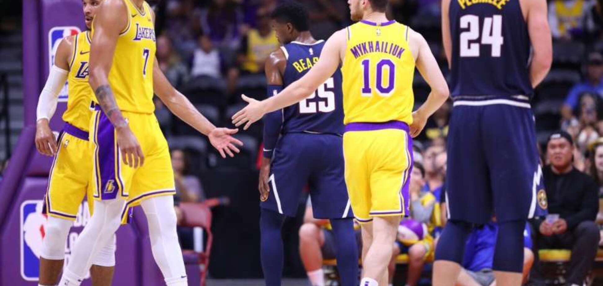 Михайлюк и Леброн: совместный дебют в 'Лейкерс'