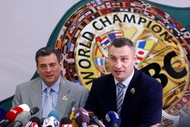 Из-за Украины: WBC изменил чемпионский пояс - фотофакт