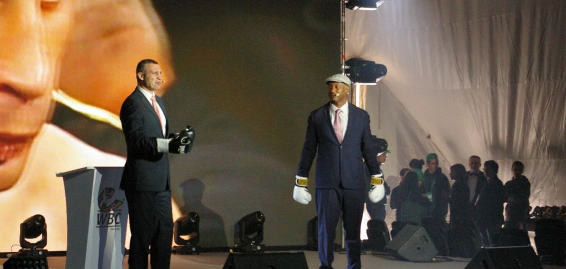 ''Давай прямо сейчас'': Кличко сделал заявление о реванше с Льюисом