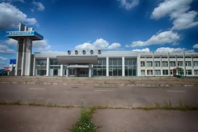 В Черкасах асфальт аеропорту продадуть через борги по зарплаті