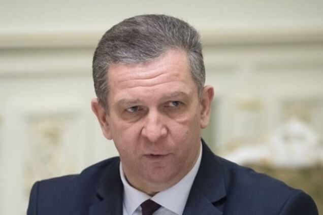 Міністр соцполітики розповів, скільки платить за комуналку