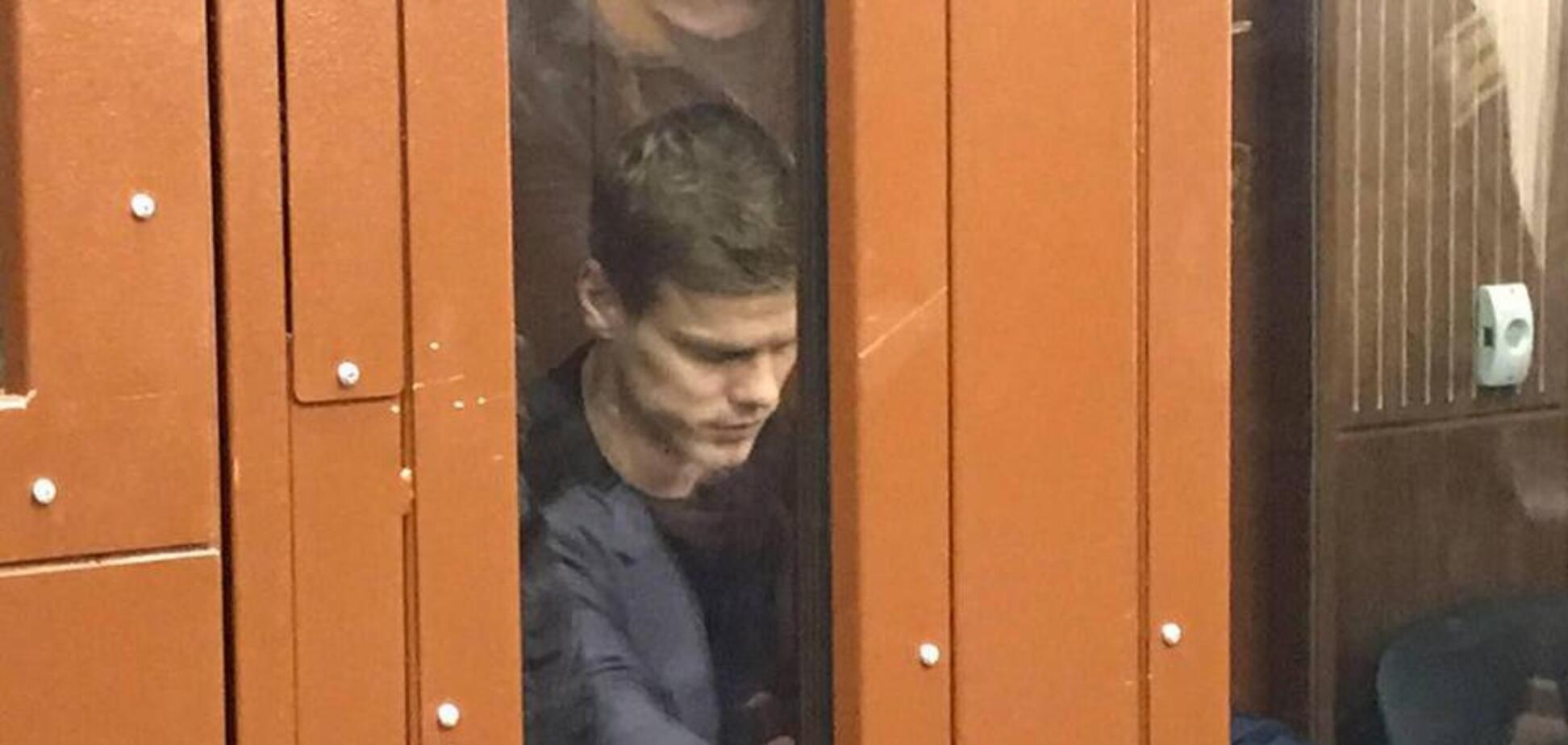 ''Ізгої і петушари'': колишній зек розповів, що чекає Кокоріна і Мамаєва у в'язниці