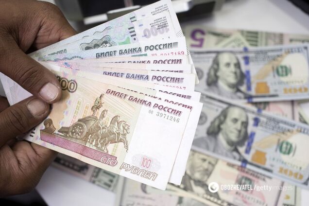 "Росія недоотримала мільярди": на Заході пояснили, скільки коштувала Путіну відмова від долара