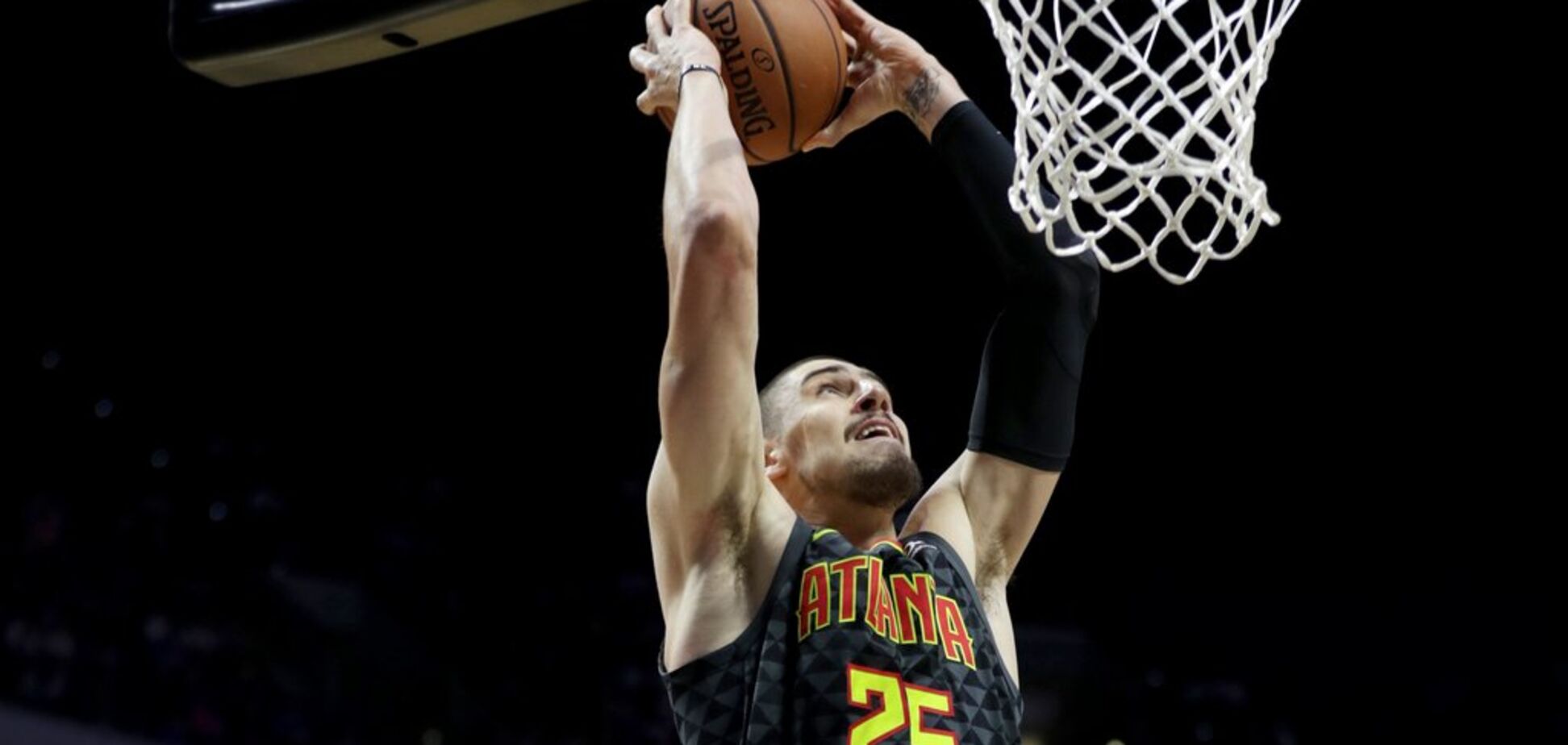 Украинец Лэнь показал эффектную игру в матче НБА