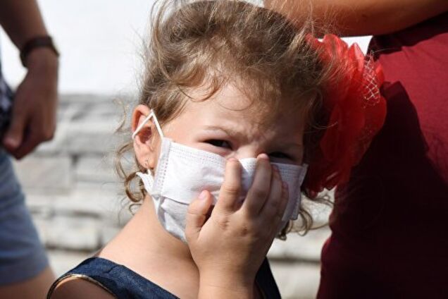 ''Неймовірний сморід, пече рот'': житель Армянська поділився страшними подробицями екокатастрофи