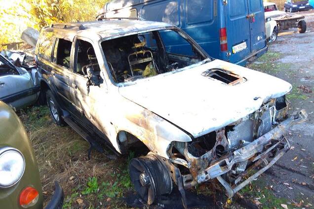 Активісту, який виступав за відставку Терещенка, спалили авто: фотофакт