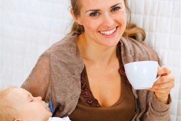 Можно ли пить кофе в период грудного вскармливания? 