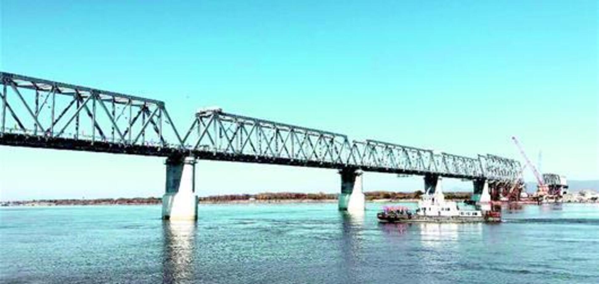 ''Ганьба!'' Росія потрапила в халепу через будівництво Амурського мосту
