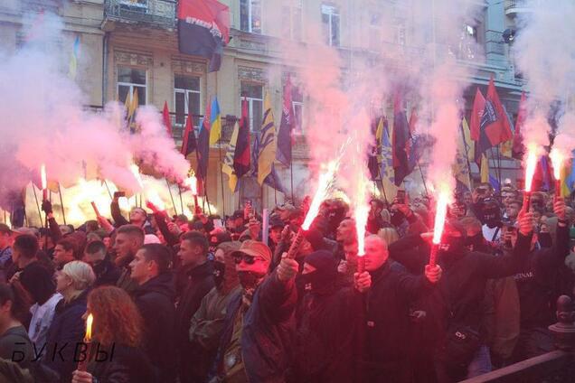 Тисячі людей вийшли на марш УПА в Києві: всі подробиці, фото і відео