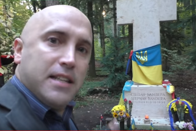Скандальный кремлевский пропагандист осквернил могилу Бандеры: появилось видео