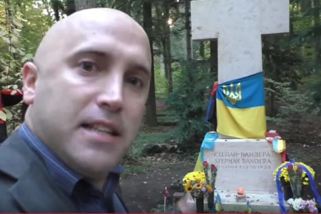 Скандальний кремлівський пропагандист осквернив могилу Бандери