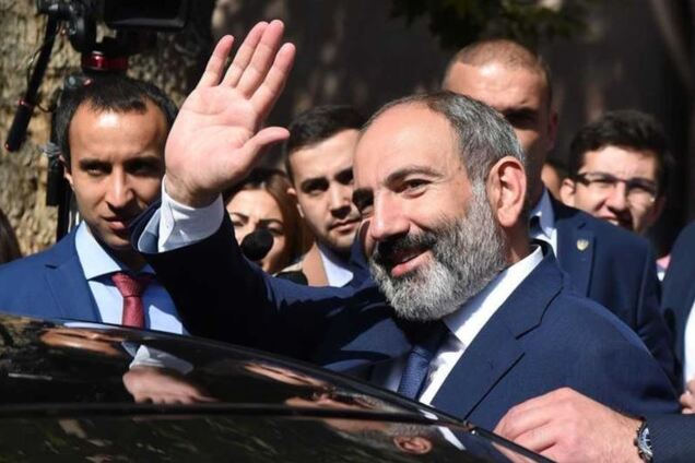 Прем'єр-міністр Вірменії подав у відставку: що відомо