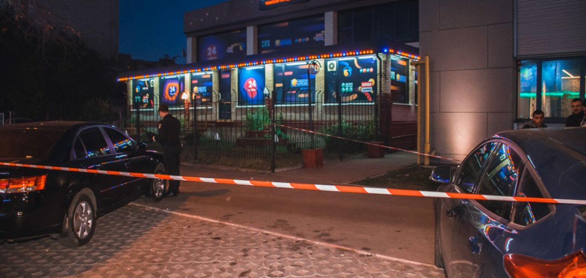 У Києві сталася масова різанина біля ТРЦ