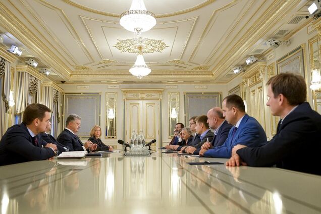 Масове вбивство у Керчі: з'явилася реакція Порошенка