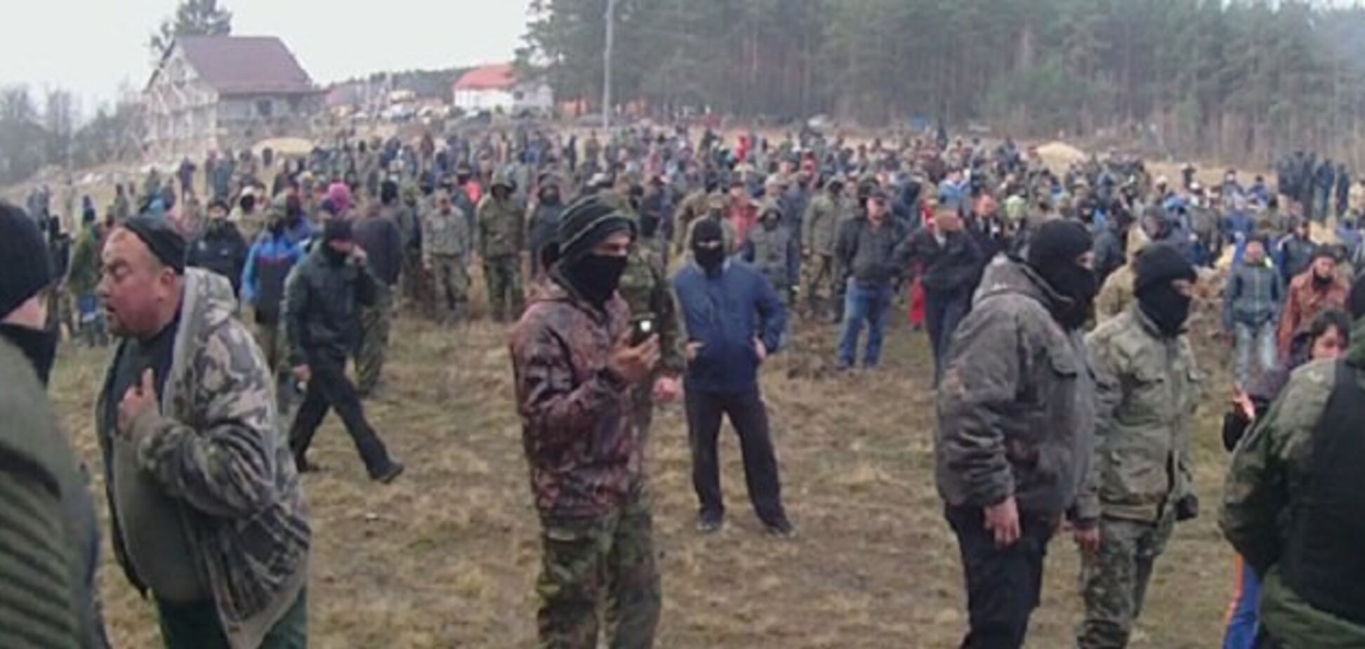 На Волыни 200 копателей янтаря подрались с полицией